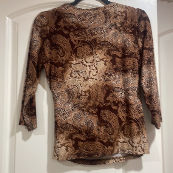 Women’s Top Size: M - Picture 2 of 2